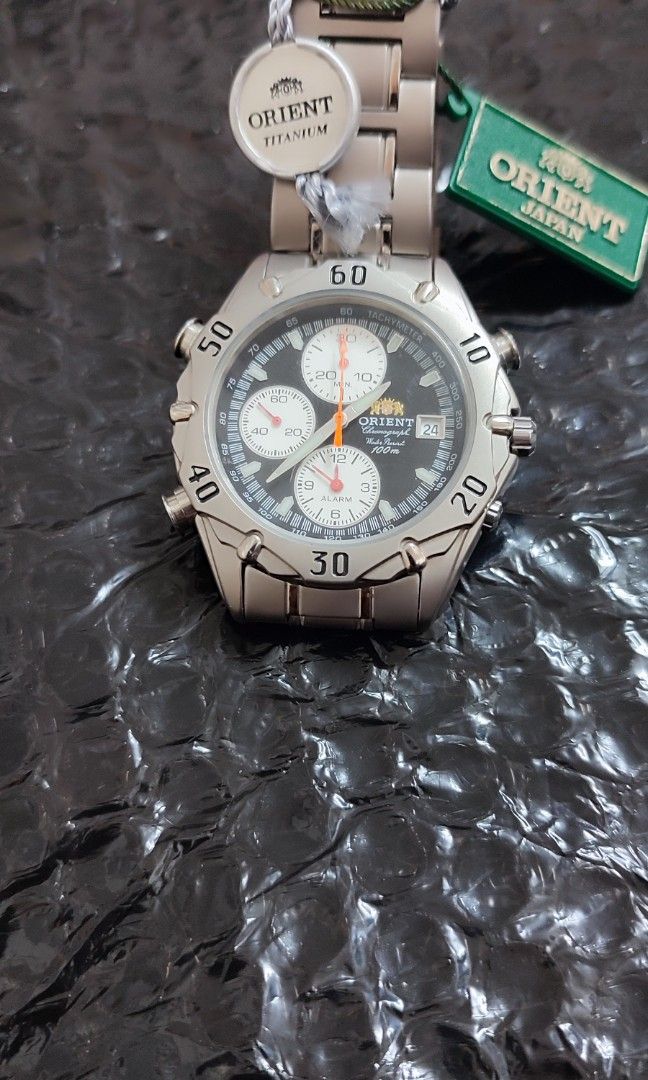 Orient titanium chronograph top