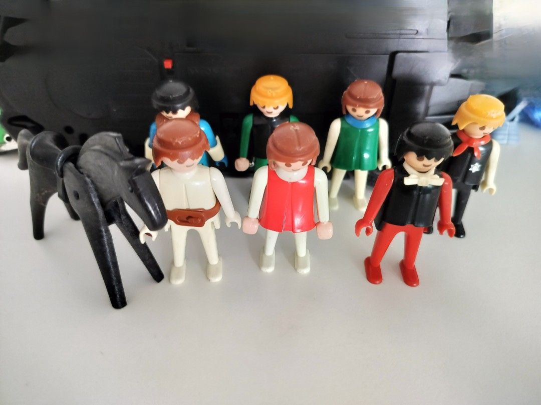 Original Lego Duplo Original My Little Pony Original Retro Playmobil figurines musical instruments Bananagrams pop it decor gems