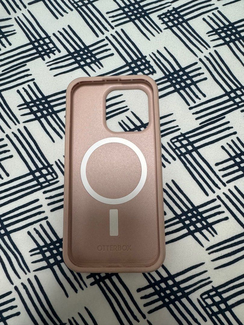 Otterbox Magsafe for Iphone 15 Pro (Category: iPhone 15 Series) located in Pasig City. Submitted by joy_b_ (Listing ID 1321766321, Image 1). Description: .