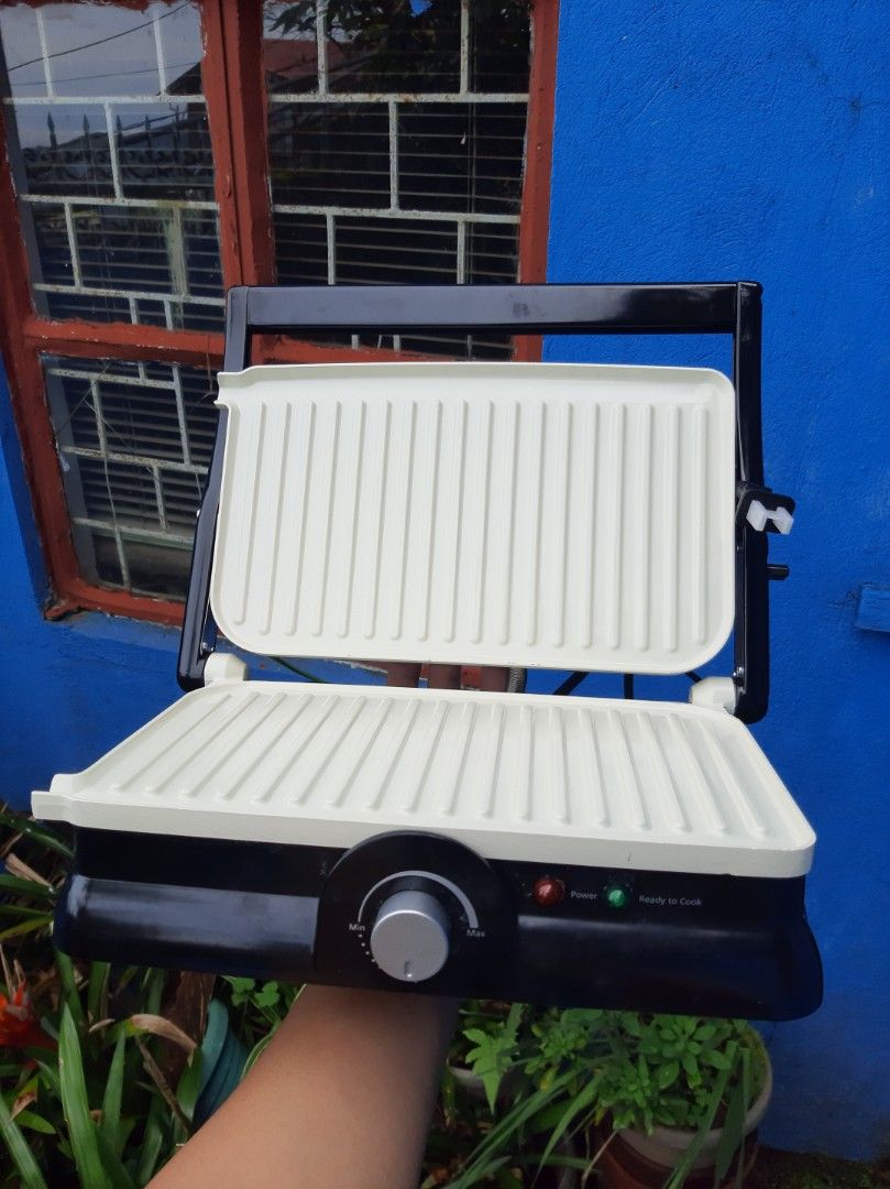 Panini Maker And Grill (Category: Breadmakers) located in Baguio. Submitted by lukewarmwaterboy (Listing ID 1321660310, Image 1). Description: .