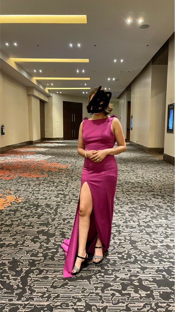 Shein Gown (Category: Evening dresses & gowns) located in Santa Rosa. Submitted by ivanandvannahstuff (Listing ID 1321734413, Image 2). Description: Used once only in an Event. Small on tag fits up to Medium.