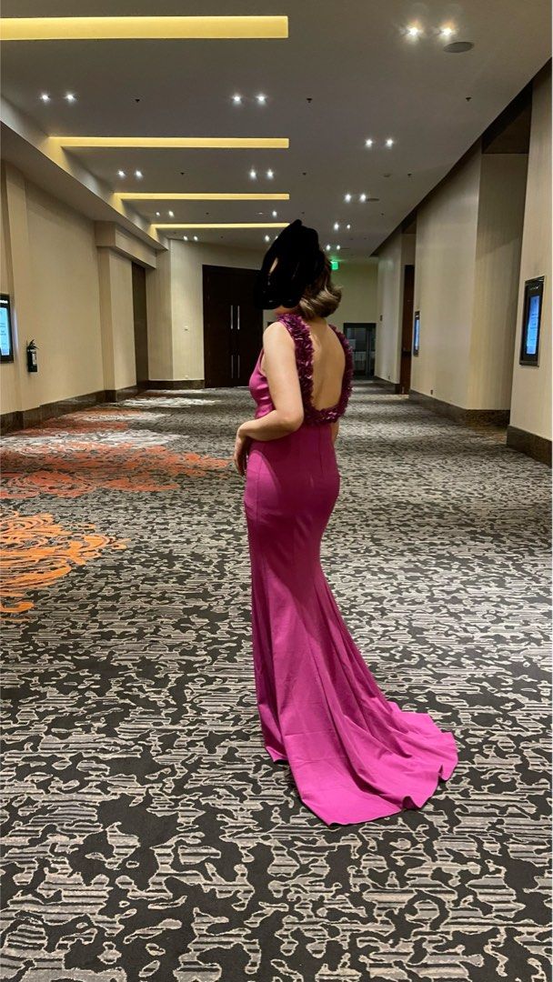 Shein Gown (Category: Evening dresses & gowns) located in Santa Rosa. Submitted by ivanandvannahstuff (Listing ID 1321734413, Image 1). Description: Used once only in an Event. Small on tag fits up to Medium.