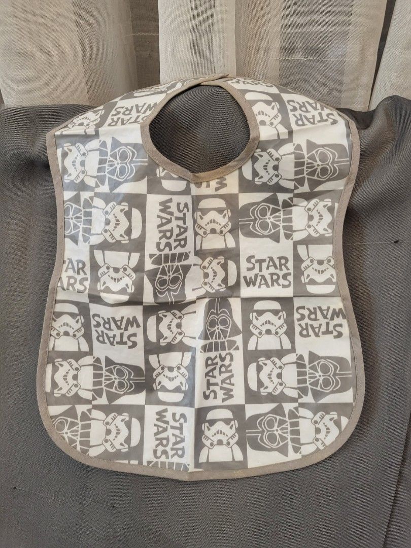 Star Wars Baby Bib (Category: Baby Toiletries & Grooming) located in San Fernando. Submitted by jpmarketplace2023 (Listing ID 1321777435, Image 1). Description: 💚 All items are authentic from Japan. 💛 MOP: GCash (❌️ GCash Protect) 🩵 MOD: LBC only (❌️ S. Checkout, COD, COP) 💙 Meet-up: Vista Mall, San Fernando, Pampanga 💜 All items are on-hand. 🧡 First to pay gets the item first. ❤️ Breakable items are packed with care and caution. Seller wil