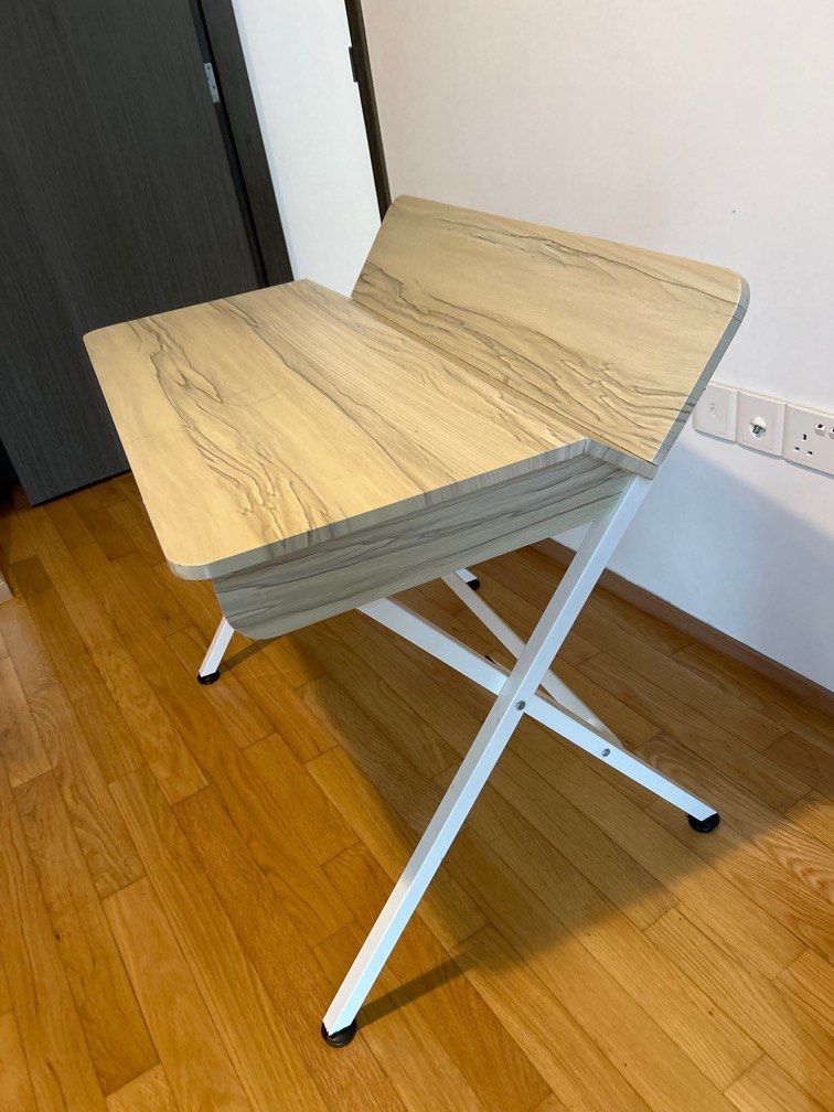 Study Table (Category: Tables & Sets) located in Singapore. Submitted by zackmababa (Listing ID 1321657108, Image 2). Description: .