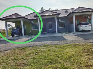 (Category: ) located in . Submitted by mzal77 (Listing ID 1321676815, Image 1). Description: .