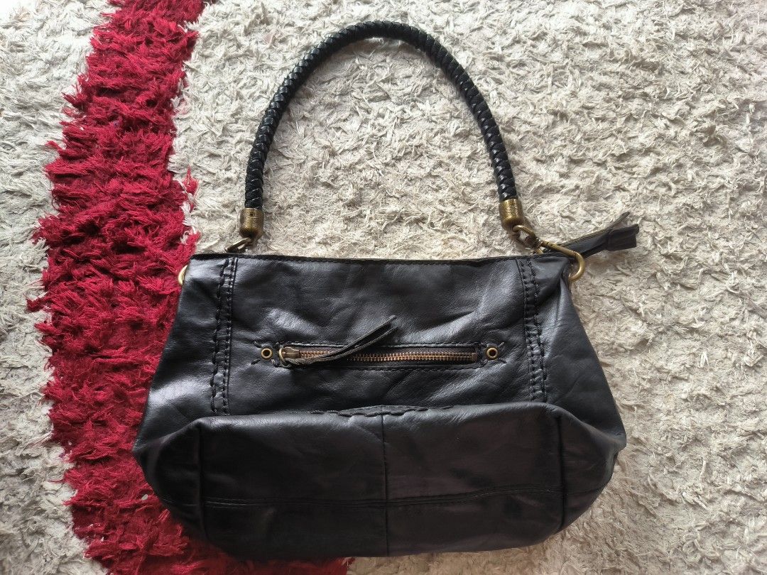 The SAK black leather shoulder bag handcarry beg kulit Women s Fashion Bags Wallets Shoulder Bags on Carousell
