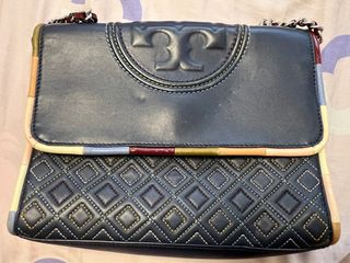 （分類：）位於 。 由 ardays 提交（商品編號 1321795923，圖片 1）。簡介： 。