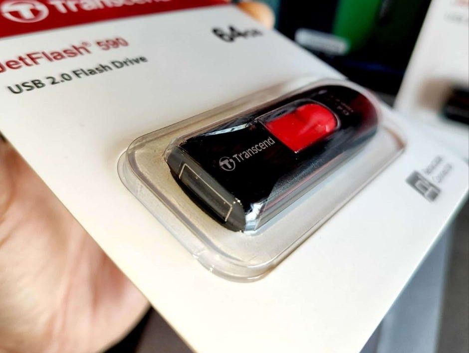 Transcend 64GB JF590 Flash Drive USB 2.0 Push Type / Capless (Category: Hard Disks & Thumbdrives) located in Makati City. Submitted by slaccessoriesshop (Listing ID 1321773314, Image 3). Description: Transcend 64GB JF590 Flash Drive USB 2.0 Push Type / Capless TS64GJF590K Also available in 16GB, 32GB, 128GB, 256GB, 512GB ✅ ORDER NOW ‼️ ✅ SAME DAY DELIVERY ✅ We issue SALES INVOICE & Warranty Receipt ✅ We Accept BULK ORDERS ✅ ORIGINAL / BRAND NEW/ 