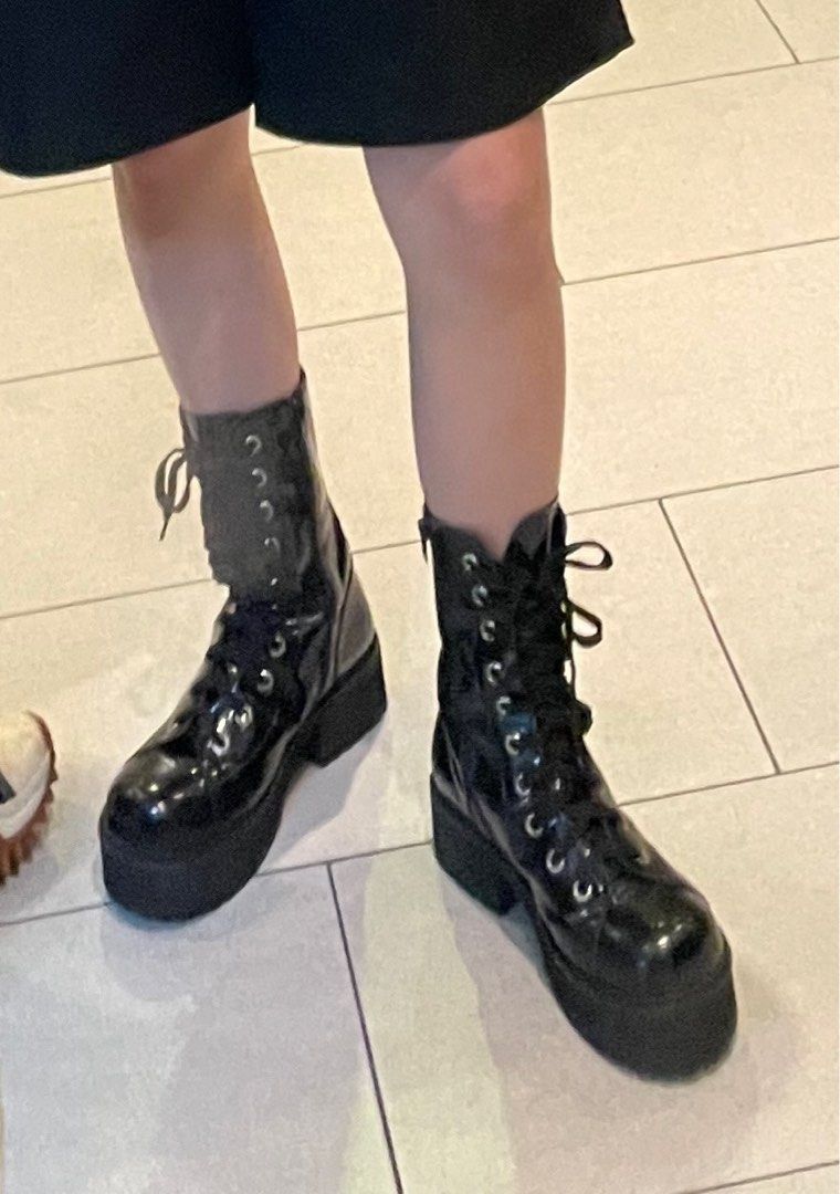 値下げ交渉受け付けます】UNIF 厚底靴｜ファッション