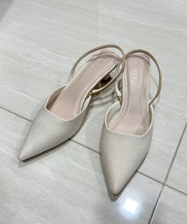 (Category: ) located in . Submitted by chingyee (Listing ID 1321788521, Image 1). Description: .