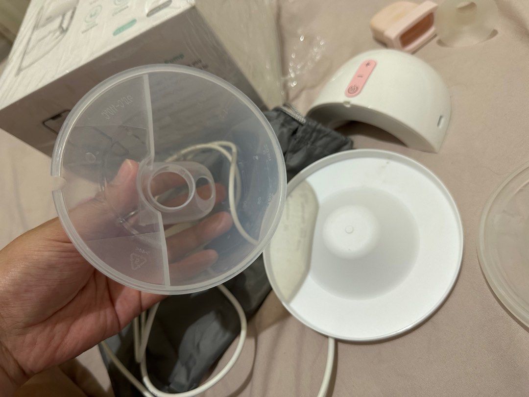Youha Gen 2 1 pc 2mos old (Category: Breastfeeding & Bottle Feeding) located in Baliuag. Submitted by laraphil (Listing ID 1321730783, Image 3). Description: Rarely used in 2mos! Super complete set Bought from edamama worth 3500 See photos Free npple ruler RFS: still prefer using my avent elec bpmp.