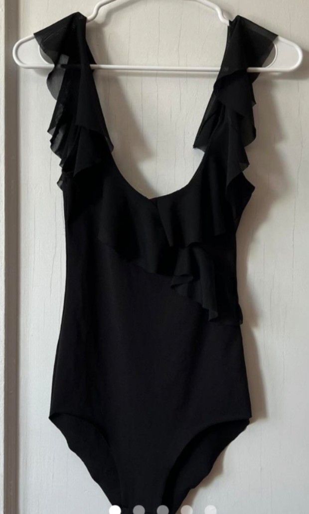 Zara bodysuit (Category: Bikinis & Swimsuits) located in Manila. Submitted by preloved.project07 (Listing ID 1321749500, Image 1). Description: .