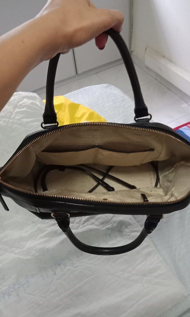 2 way kate spade bag Women s Fashion Bags Wallets Cross body Bags on Carousell