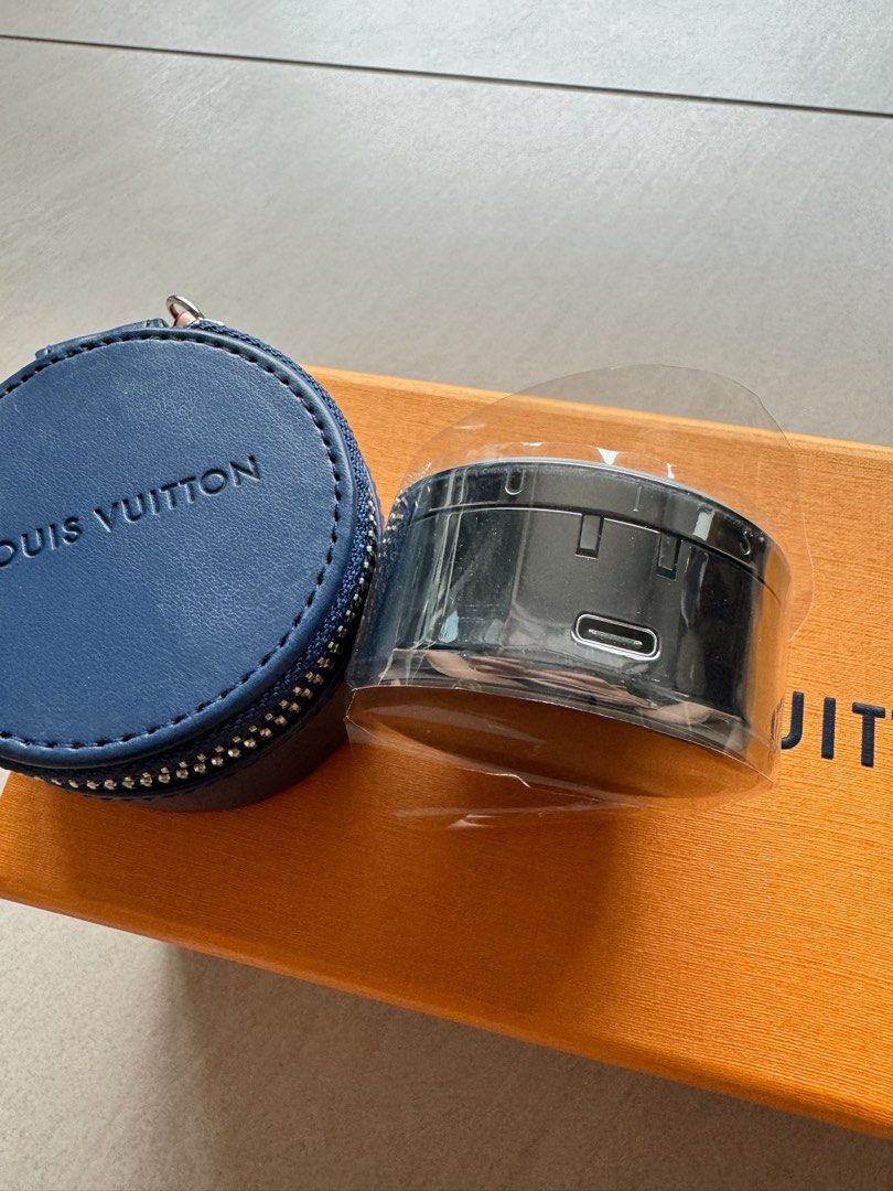 Brand New Louis Vuitton Bluetooth Earbuds Earphones LV Black