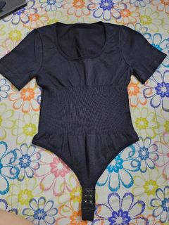 (Category: ) located in . Submitted by wardrobeez (Listing ID 1321972821, Image 1). Description: .