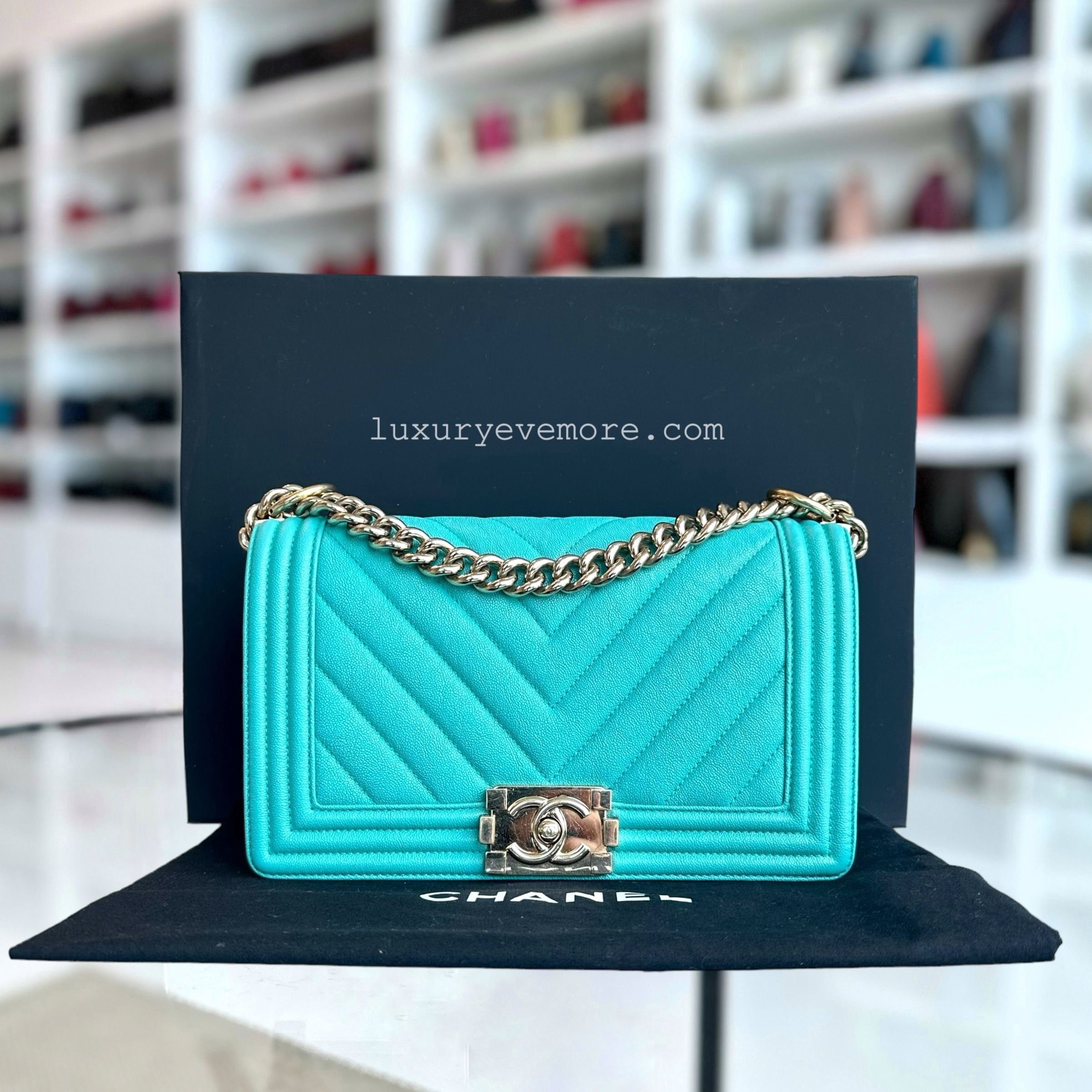 Chanel boy hardware colors on sale