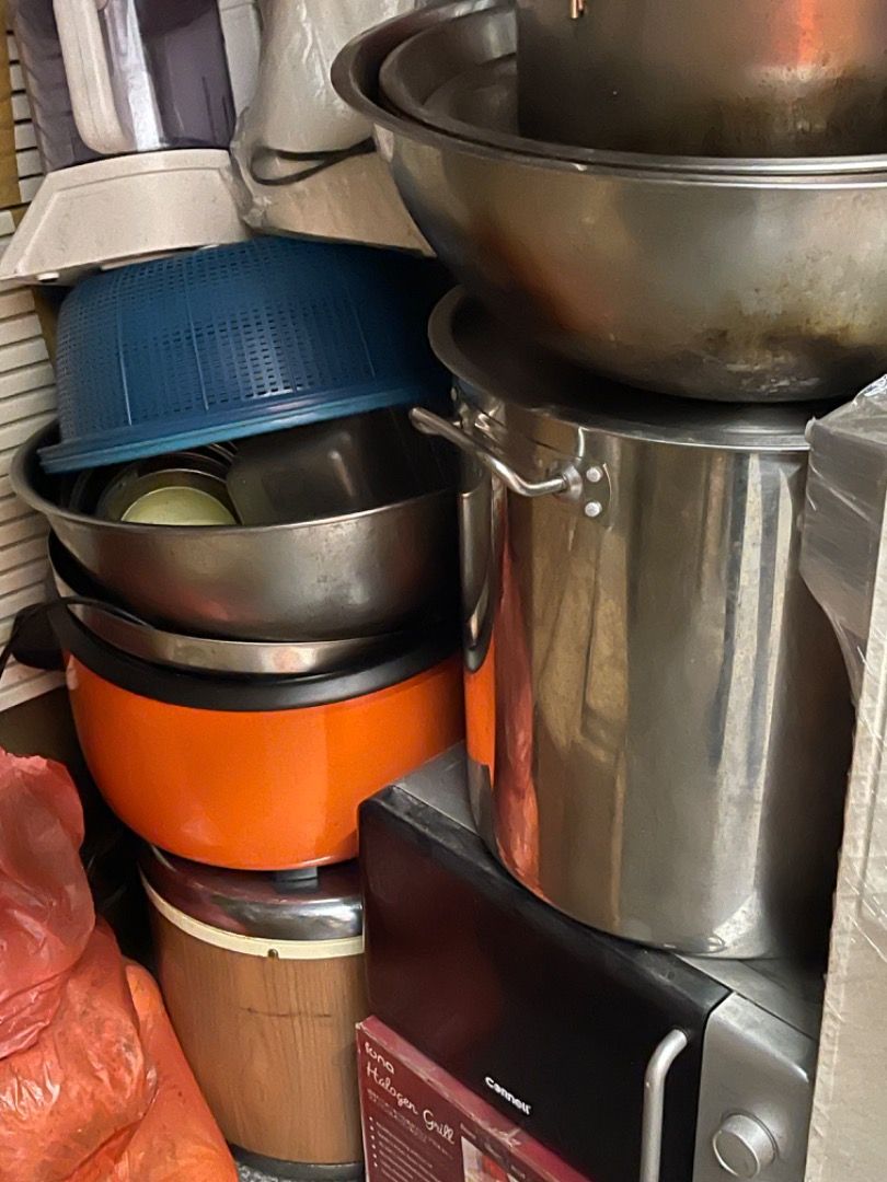 Commercial kitchen cookware, Furniture & Home Living, Kitchenware ...