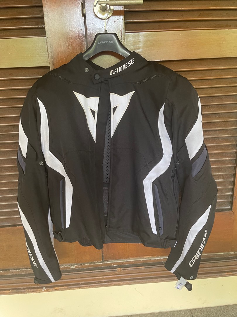 Dainese Edge Tex Jacket and gloves Men s Fashion Coats Jackets and Outerwear on Carousell