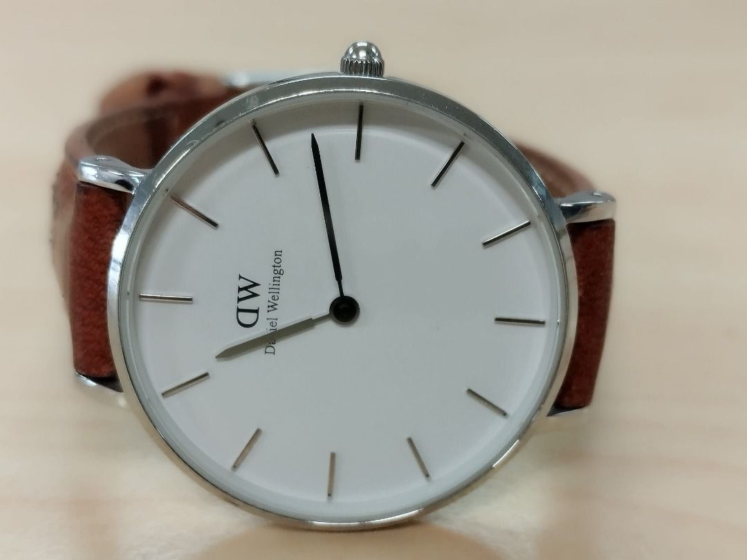 Daniel Wellington DW Petite St Mawes 32mm Leather Watch in Silver Retail 280