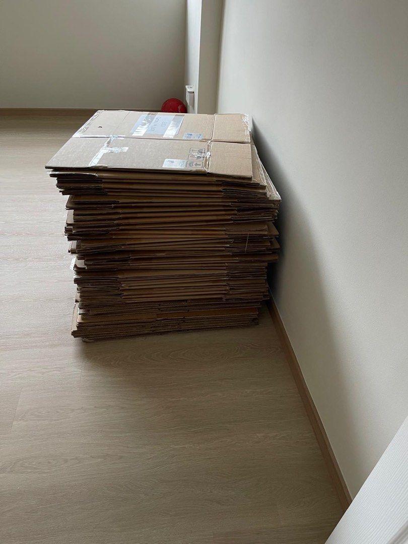 Empty boxes (Category: Other Home Furniture) located in Singapore. Submitted by crazyclumsykae (Listing ID 1321852852, Image 1). Description: .