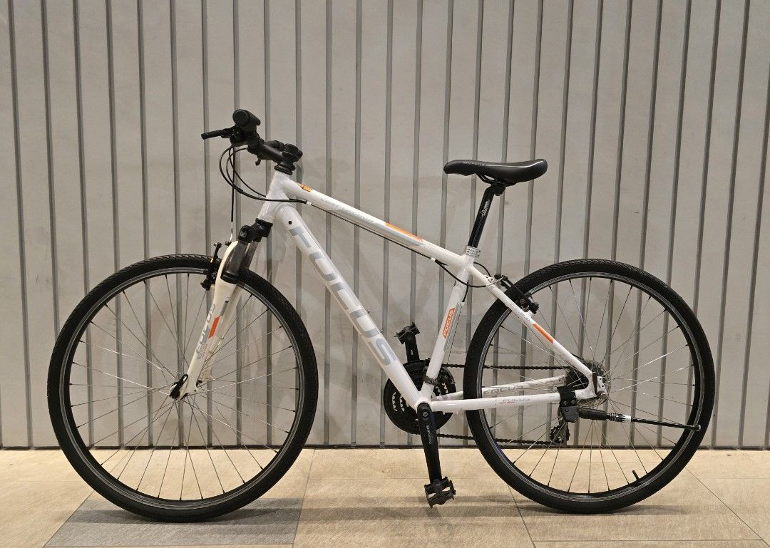 Focus hybrid bike outlet