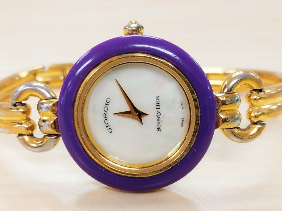 Swiss hills quartz watch top