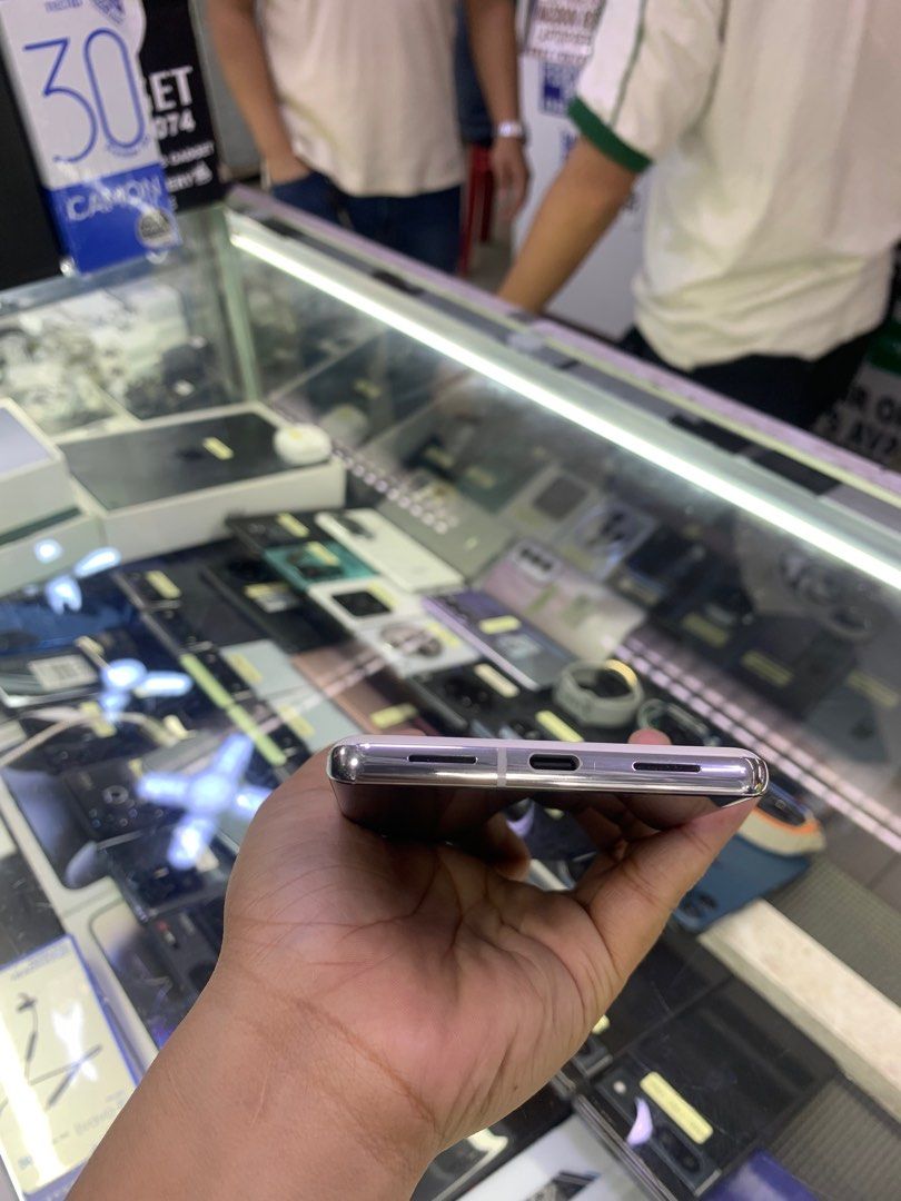 GOOGLE PIXEL 7 PRO (Category: Google Pixel) located in San Juan City. Submitted by dokiee2001 (Listing ID 1321892533, Image 3). Description: RFS: [BUY AND SELL] OPEN FOR SWAP/SELLING: GOOGLE PIXEL 7 PRO 128GB ✅OPENLINE ANY SIM ✅99%SMOOTH ✅99%MAKINIS ✅NO HIDDEN ISSUE ✅GOOD AS NEW ✅NEVER BEEN REPAIRED ✅CAN RESET ANYTIME ✅TEST TO SAWA ✅NOT REFURBISHED ✅AUTHENTIC PHONE CHECKING: ✅FREE 3 UTOOLS ✅FREE APPLE WEBSITE OPEN FOR COD - SHOULDER BY CUSTOMER- 