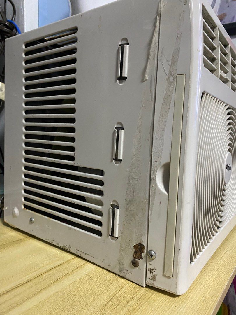 Haier Aircon - Air Condition - 0.5 HP - Window Type (Category: Air Conditioning and Heating) located in Manila. Submitted by prelovednco (Listing ID 1321876266, Image 3). Description: 0.5 HP Haier Aircon Window Type AC - Other than physical flaws (minor rust) shown on the pics, no other issues - In excellent power / running condition For pickup or delivery only (motor delivery) Quezon City area RFS: moved out, may sariling AC na ung apartment * p
