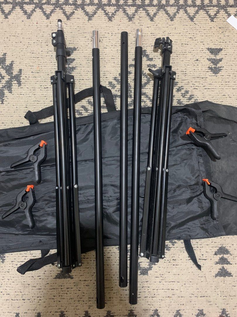 Heavy Duty Photography Backdrop Stand (Category: Other Photography Accessories) located in Paranaque City. Submitted by joymrtnz (Listing ID 1321899461, Image 3). Description: Nasa last picture ang size and details Flaw: Nawala ung sa dulo ng isang stand.