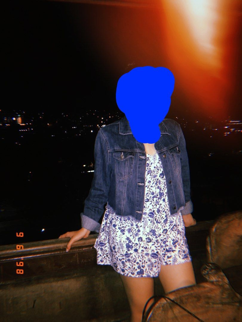 H&M Divided Blue and White Floral Romper (Category: Rompers) located in Cavite. Submitted by a_second.chance (Listing ID 1321842093, Image 2). Description: Item details: - worn twice - fits size M-L (for medium build, for a flowier fit) - good as new, may request actual photos of the item for proof All items are original unless stated. Prices are fixed. Mode of payment: - BPI - BDO - Gcash Delivery options: - Lalamove - J&T Delivery *shipping fee