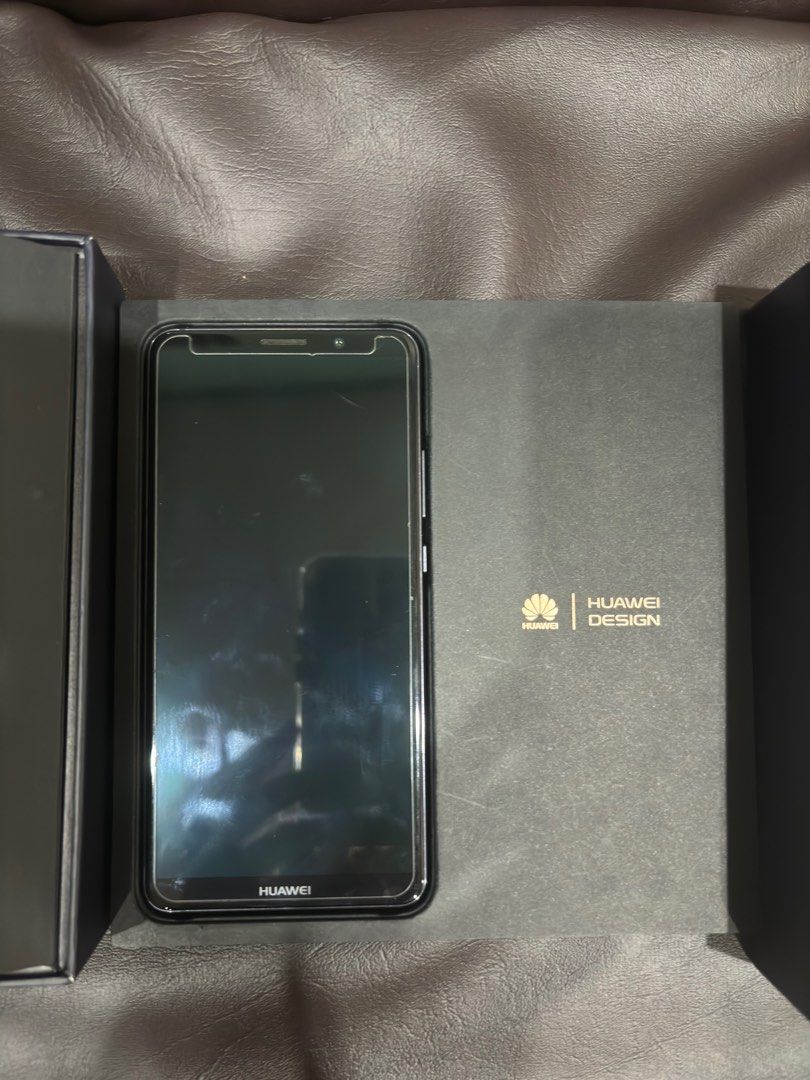 Huawei Mate 10 Pro Midnight Blue 128 GB (Category: Huawei) located in Manila. Submitted by katrine_gervacio (Listing ID 1321906888, Image 1). Description: Condition: Battery was replaced Good condition Runs smoothly Inclusions: Huawei Mate 10 Pro unit Phone case USB Type C Charger and Adapter Box.