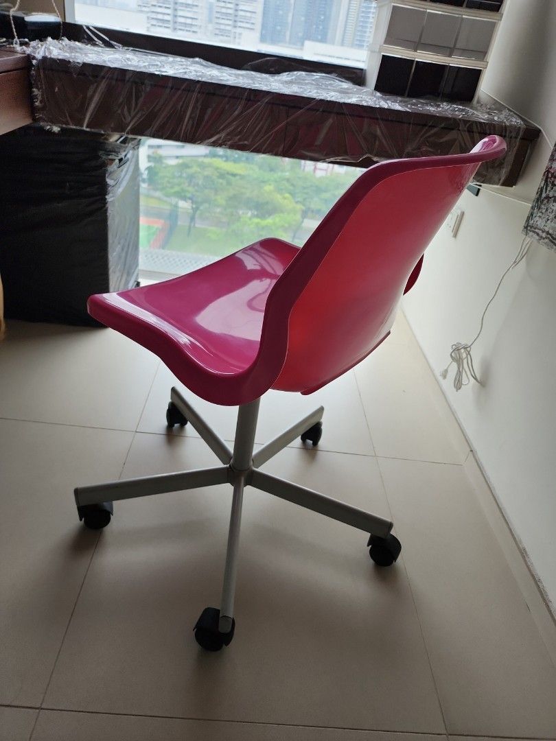 IKEA SNILLE Height Adjustable Swivel office chair kids chair