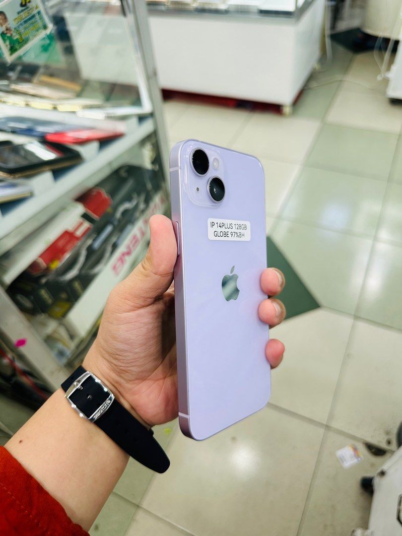 Iphone 14+ 128gb 97% batt Globelocked NTC (Category: iPhone 14 Series) located in San Juan City. Submitted by javedsgadgetshop (Listing ID 1321954521, Image 3). Description: OPEN FOR INSTALLMENT VIA CREDIT CARD/GGIVES/SPAY/BILLEASE & SWAP/TRADE-IN! WE BUY AND SELL ( ANYKINDS OF UNIT BINIBILI PO NAMIN)! PTPA : Padelete po f bawal Quick Specs : Iphone 14+ •128gb •NTC Variant •97% batt health •Globelocked •95% Smoothness •No hidden issue | No Repair