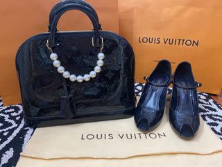 (Category: ) located in . Submitted by abluxebrands (Listing ID 1321929052, Image 1). Description: .