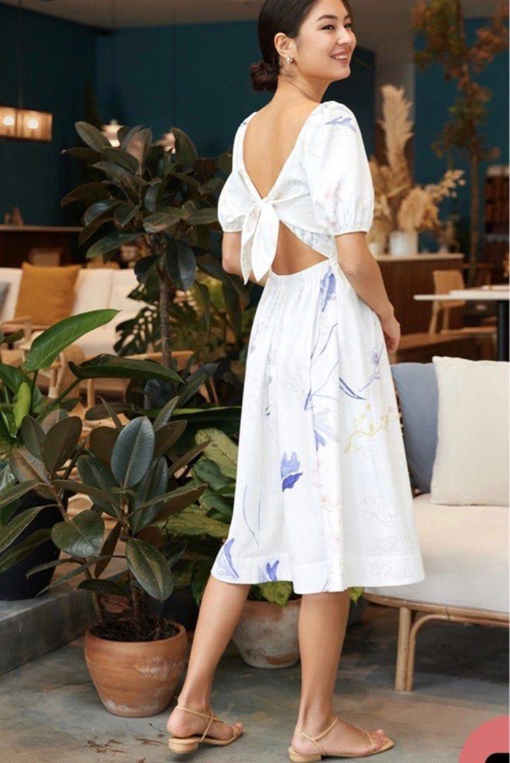 low plunge midi dress Evening Of Sultry Plunge V-Neck Halter Midi Dress
