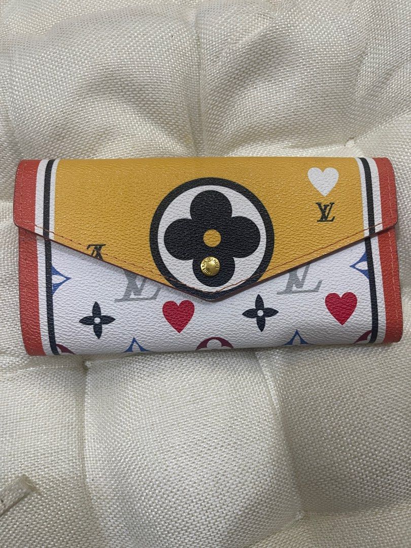 LV Wallet (Category: Wallets & Card holders) located in Manila. Submitted by vanitynook (Listing ID 1321960125, Image 1). Description: .