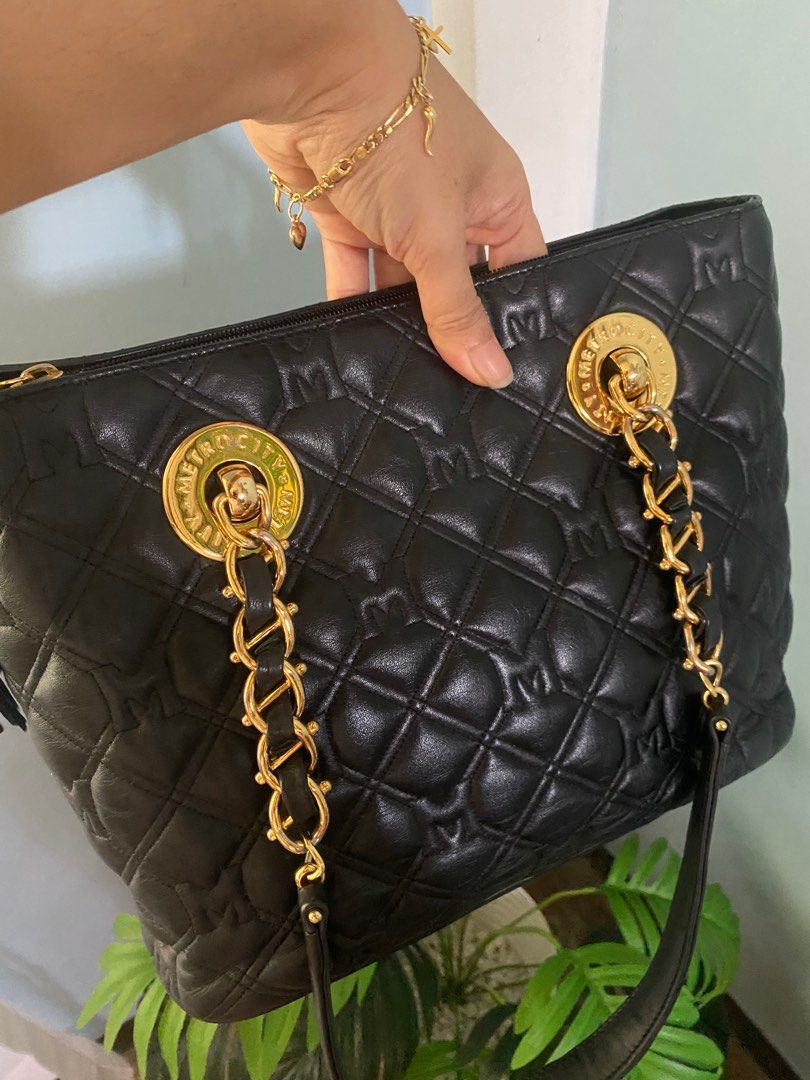 METRO CITY Medium Shoulder Bag Luxury Bags Wallets on Carousell