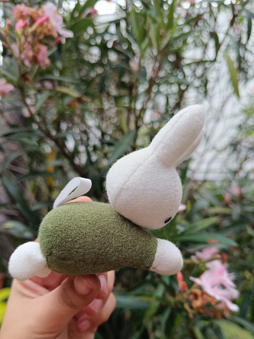Miffy Small plush (Rotating head) (Category: Plushies & Soft Toys) located in Manila. Submitted by Gom.Ez (Listing ID 1321870483, Image 3). Description: Miffy small plush Faded Etiketa.