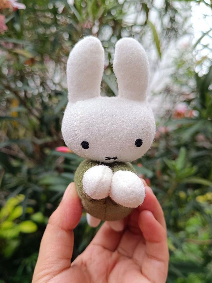 Miffy Small plush (Rotating head) (Category: Plushies & Soft Toys) located in Manila. Submitted by Gom.Ez (Listing ID 1321870483, Image 2). Description: Miffy small plush Faded Etiketa.