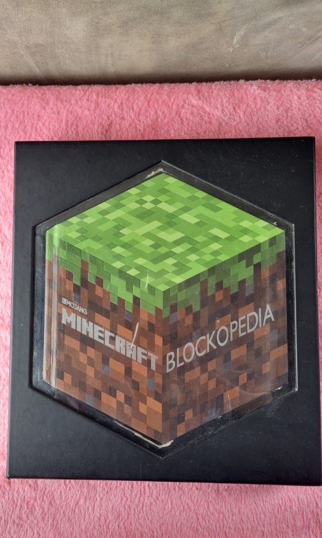 MineCraft Blockopedia (Category: In-Game Products) located in Marikina City. Submitted by znowvill (Listing ID 1321869401, Image 1). Description: Mode of Payment: Gcash/BPI/Maya.