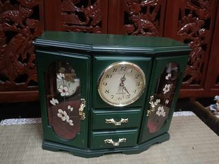 Music Box/Quartz Clock/Storage Jewelry Box 9 x 11"