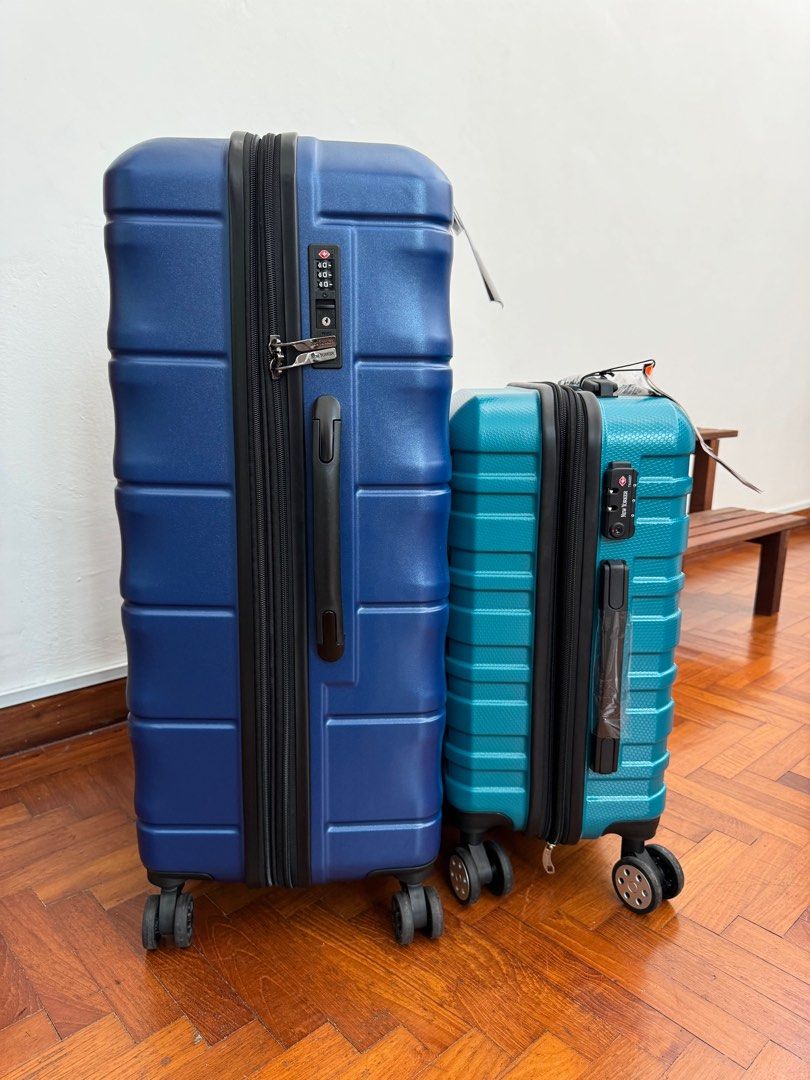 New Yorker Extra Large 28 inch Luggage Brand NEW