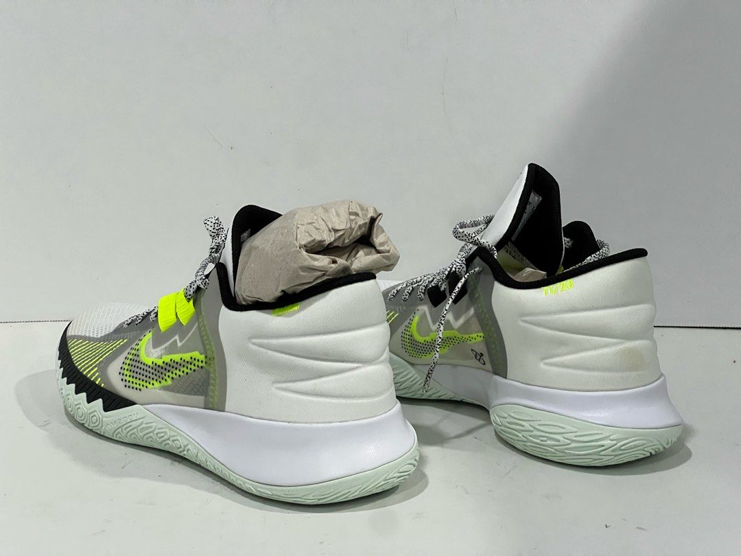 Kyrie flytrap off white clearance