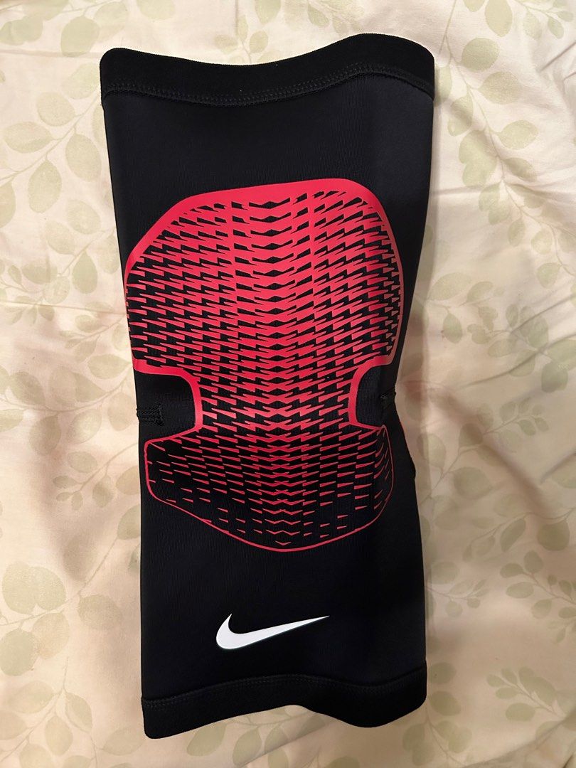 nike pro hyperstrong knee sleeve