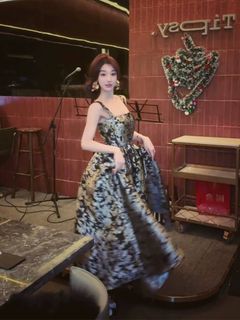 (Category: ) located in . Submitted by starrydresses (Listing ID 1229043017, Image 1). Description: .