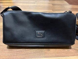(Category: ) located in . Submitted by thriftingwithme_ (Listing ID 1321939769, Image 1). Description: .