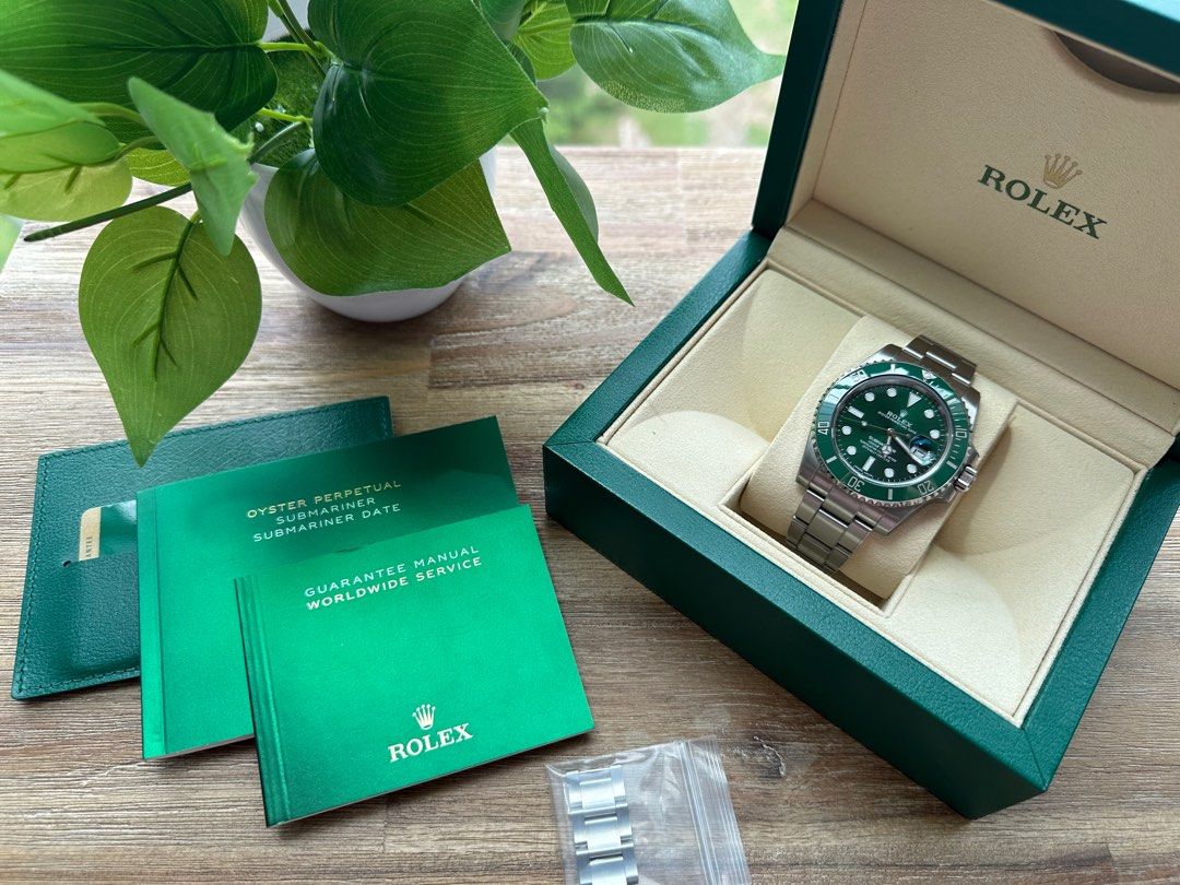 Rolex Submariner Hulk 116710LV Ceramic