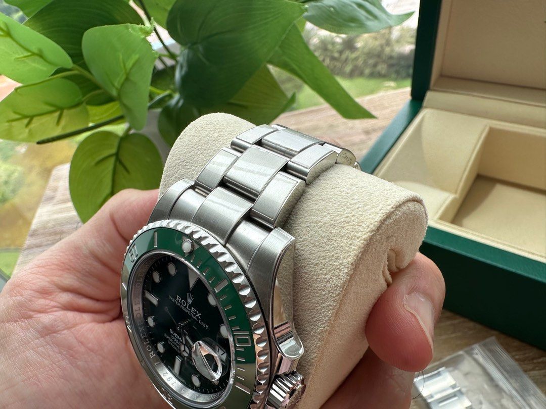 Rolex Submariner Hulk 116710LV Ceramic