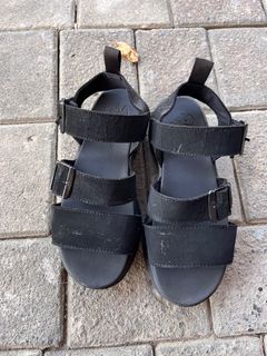 (Kategori: ) berada di . Dikirim oleh cheeesaaa (ID iklan 1321831413, Gambar 1). Deskripsi: .