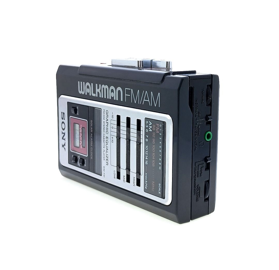 Sony Walkman Radio AM/FM Cassette Player WM-AF47 In Excellent Working ...